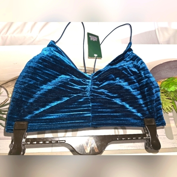 Wild Fable Velvet Bralette, Size Medium - Picture 2 of 4